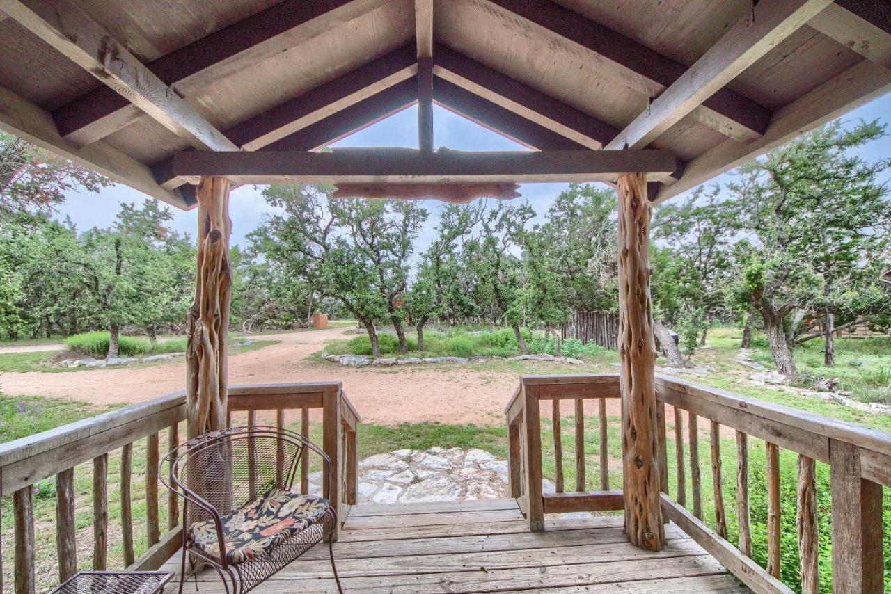 Willa Cedar Bliss Cabin Fredericksburg Zewnętrze zdjęcie